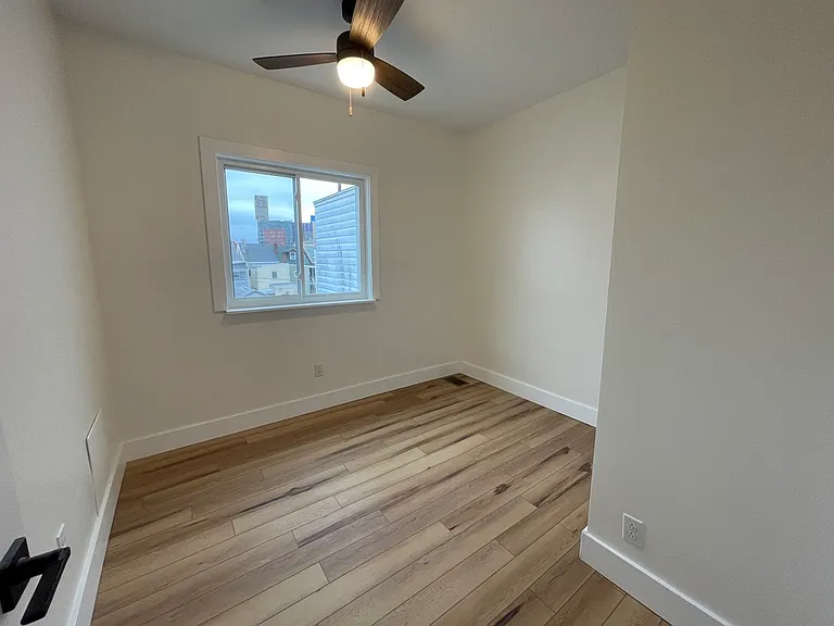 Rear bedroom