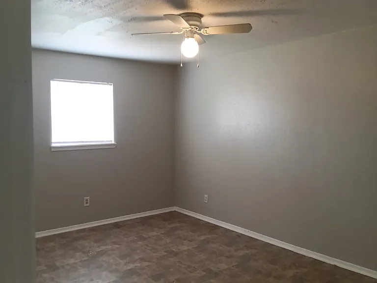 4047 Lakeshore Dr #A4 — Photo 4