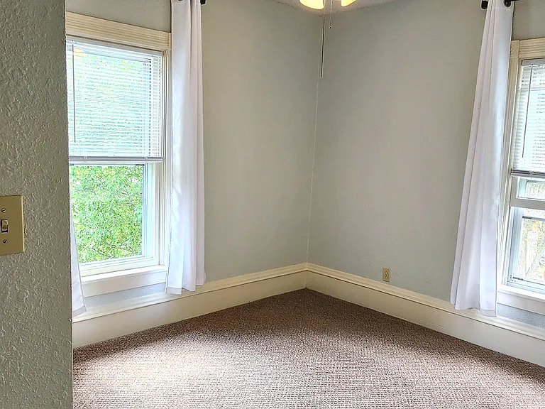 1846 Bennett St — Photo 16
