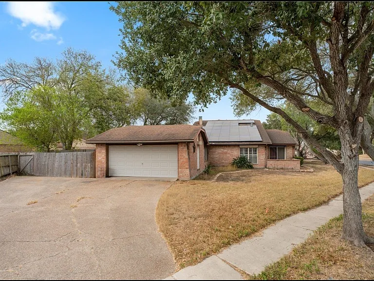 9313 Evening Star Ln — Photo 21