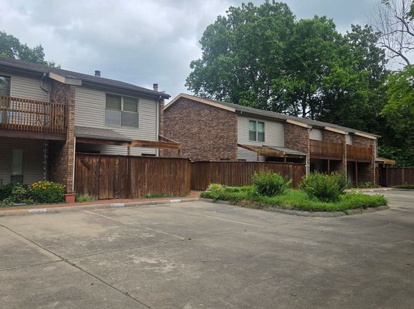 2588 E Sweetbriar Dr