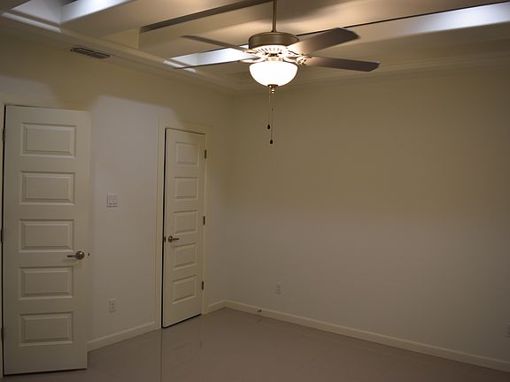 5th image of 1413 Keeton Ave Ste 26