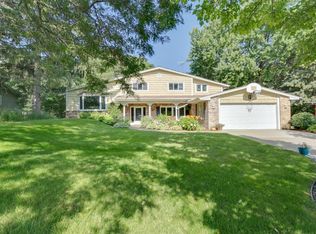 8641 Mattson Brook Ln, Minneapolis, MN 55444