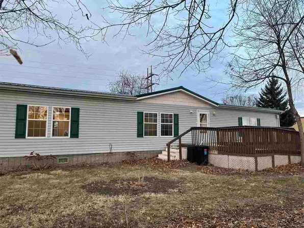 321 N B Ave, Washington, IA 52353