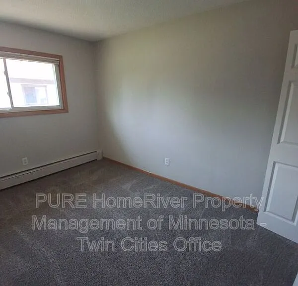 5848 2nd St NE #5 — Photo 11