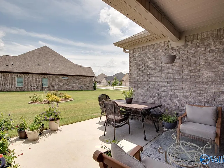 7619 Flint Crossing Cir — Photo 28