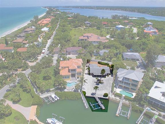 3rd image of 906 Casey Cove Dr
