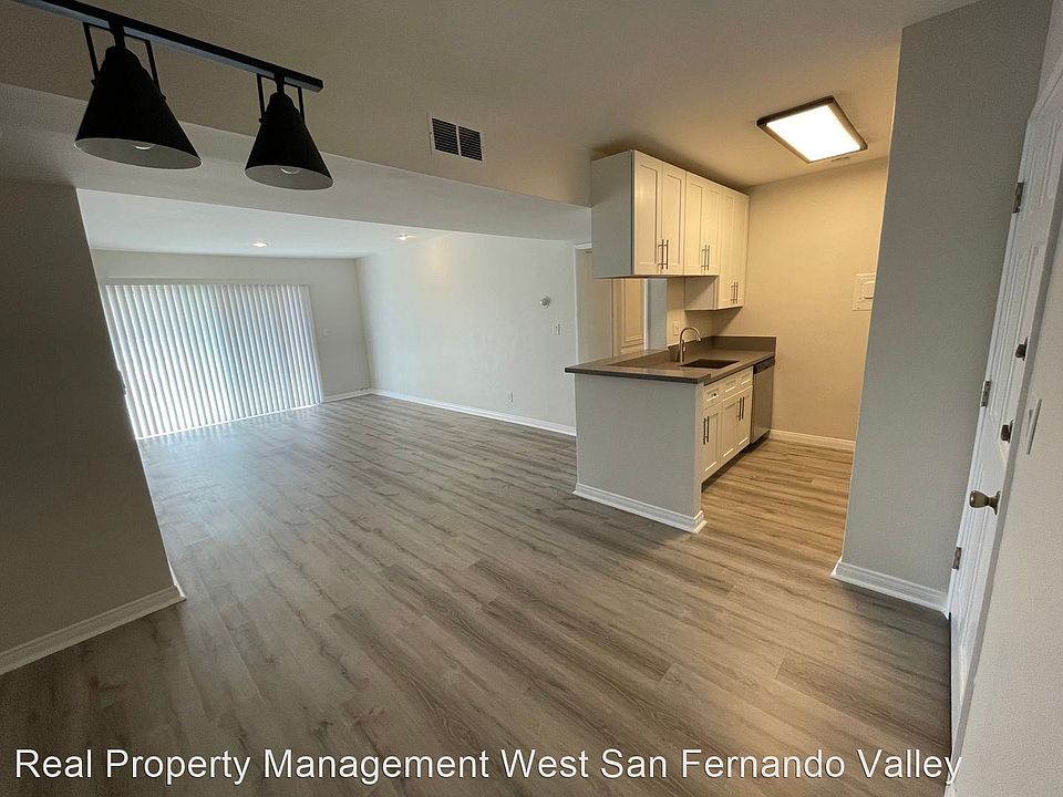 1st image of 18307 Burbank Blvd Unit 340