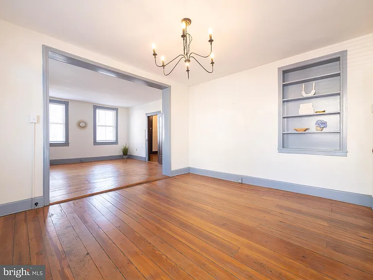 703 S Loudoun St — Photo 11
