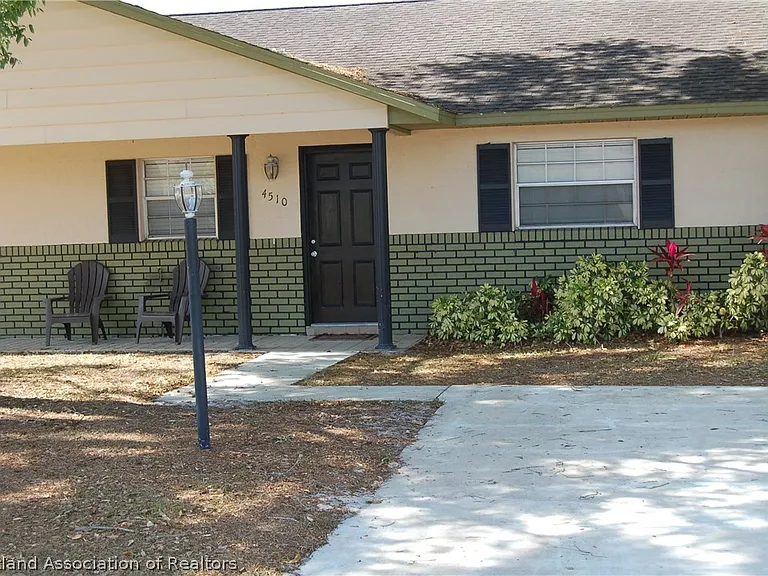 4510 Cadagua Dr — Photo 1