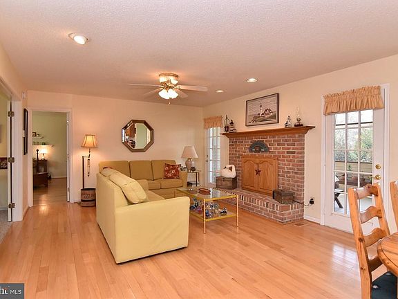 4th image of 32 Gosling Dr