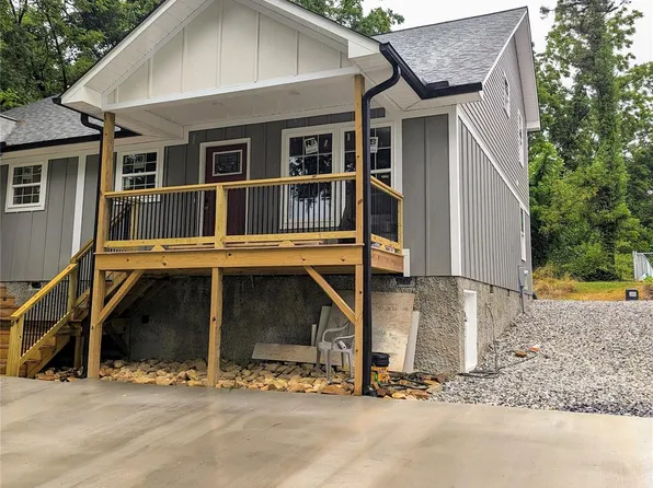 39 Doyle St #B, Marion, NC 28752