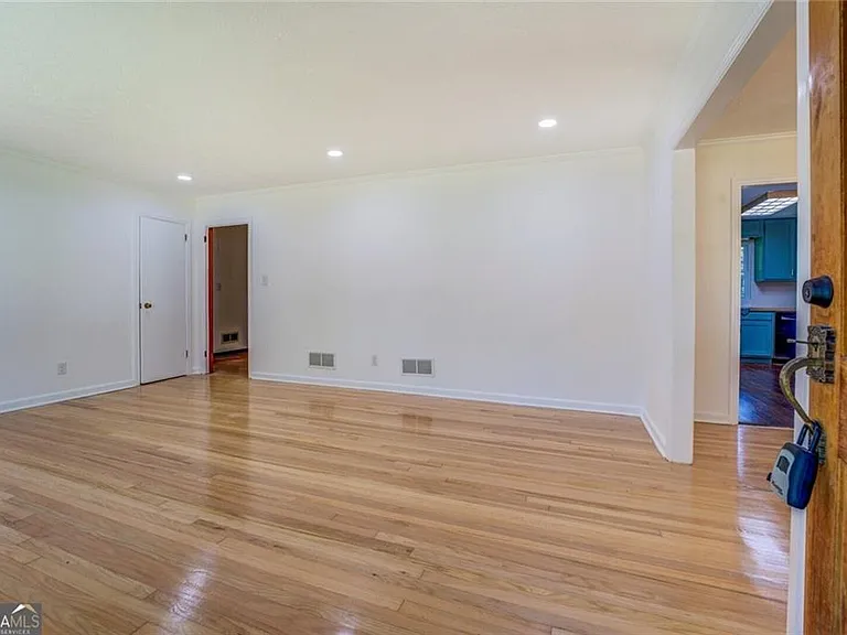 1288 Elva Dr SW — Photo 5