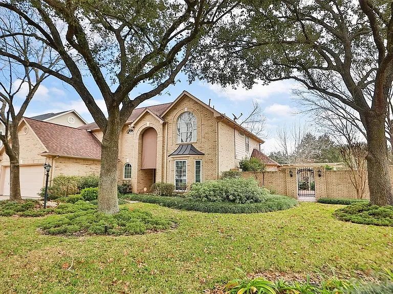 7502 Holly Court Est — Photo 3