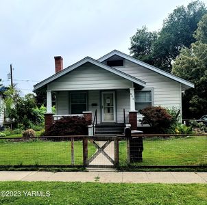 406 S 14th Ave, Yakima, WA, 98902