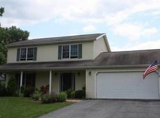 43 Fairview Dr, Lewisburg, PA 17837