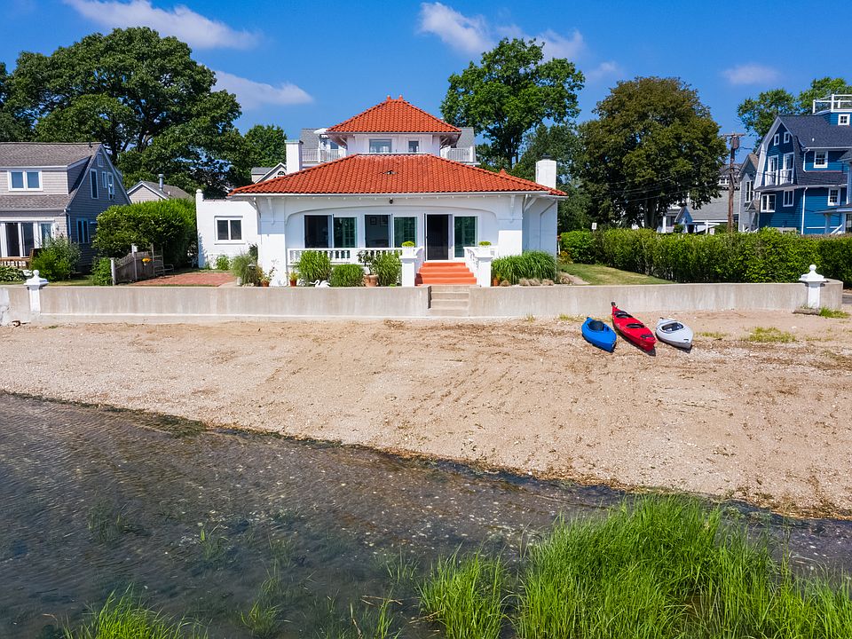 2 Harbor View Avenue