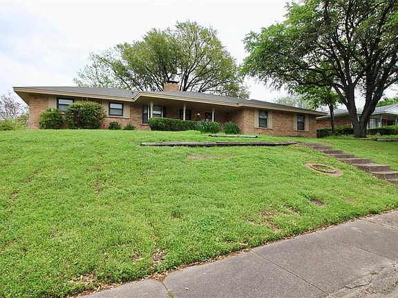 2nd image of 816 Vince Ln