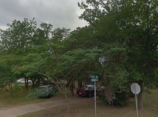 705 15th St, Hempstead, TX 77445