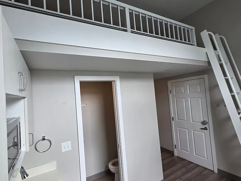 Madison 2.0 Studios — Photo 32
