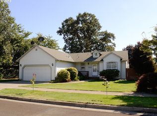 1542 Hummingbird Ln, Stayton, OR 97383