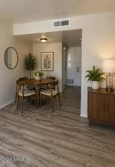 320 E Willetta St #7 — Photo 2