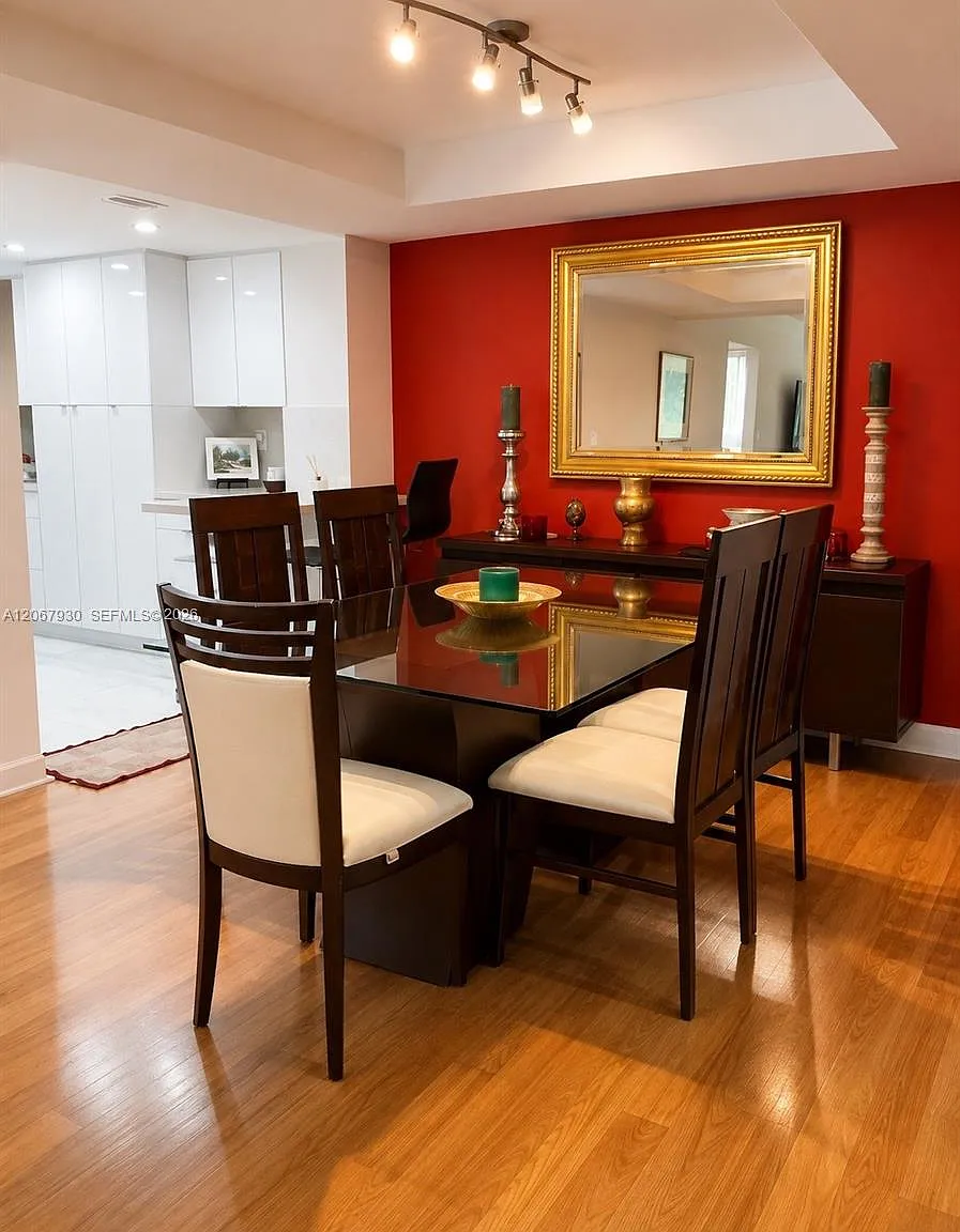 2 bed, 1475 sqft, $2,900 — Photo 2