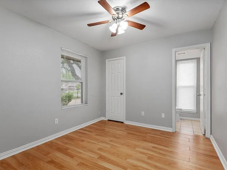 1935 Barnsley Ln — Photo 21