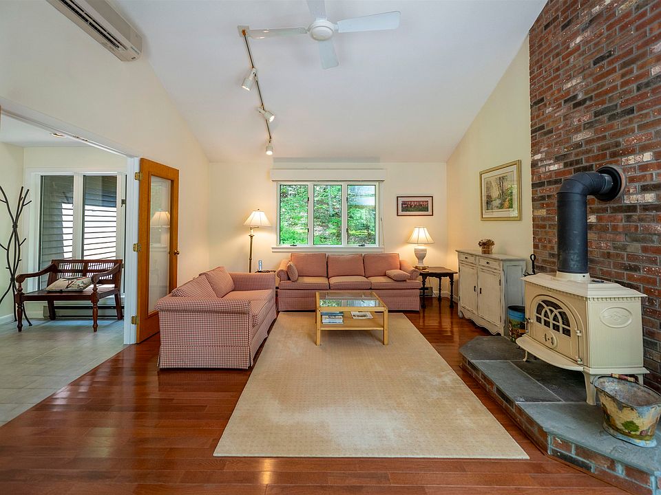1st image of 1020 Baker Turn