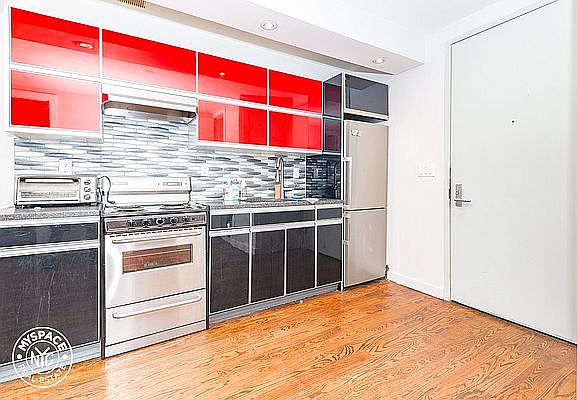 1st image of 276 Jefferson St #2C
