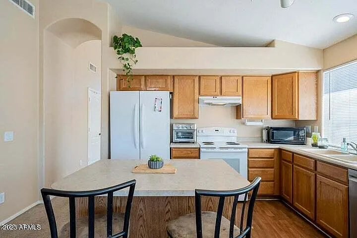 1737 E Morgan Ct — Photo 6