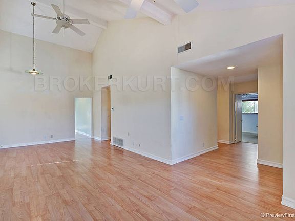 4th image of 11218 Linares St
