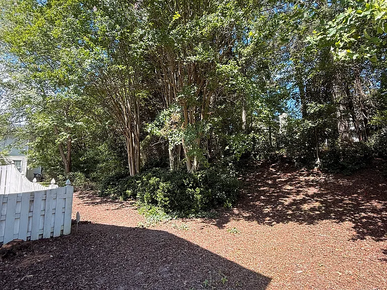 74 Park Village Ln — Photo 28