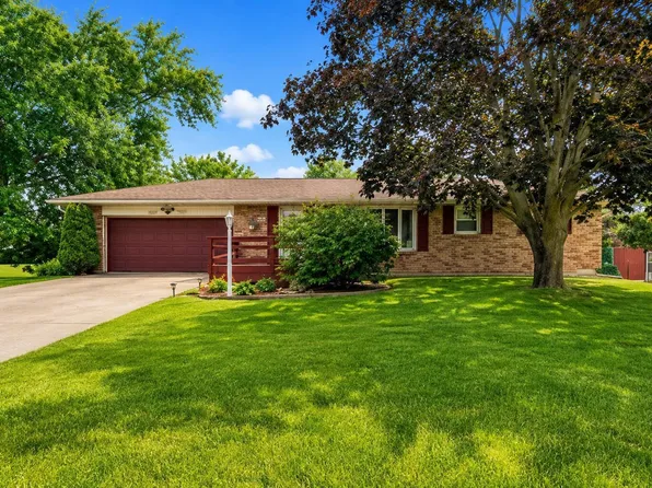 2824 Grape Rd, Mishawaka, IN 46545