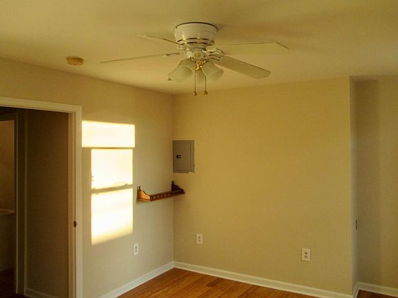 4th image of 1133 Marlborough St APT 2F