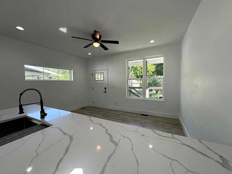 2911 Tecoma Dr — Photo 8