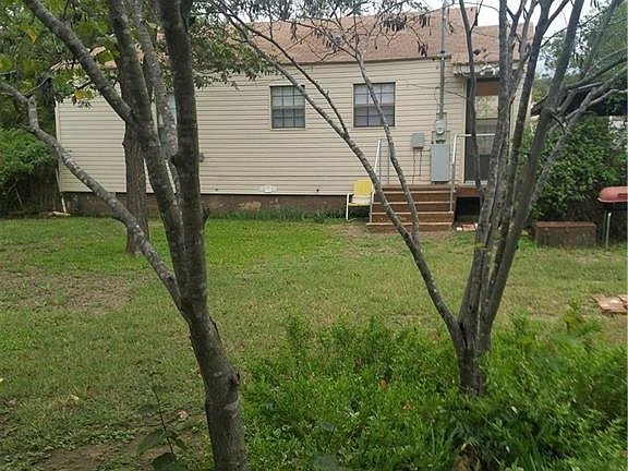 4th image of 1104 Santa Clara Dr