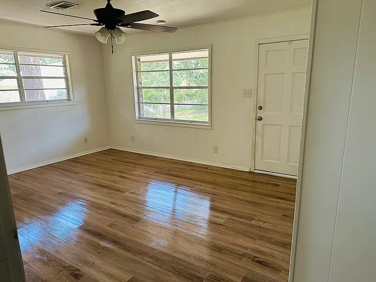 123 Shady Grove Ave — Photo 6