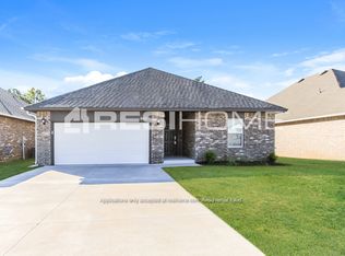 1000 Elowyn St #B, Edmond, OK 73034