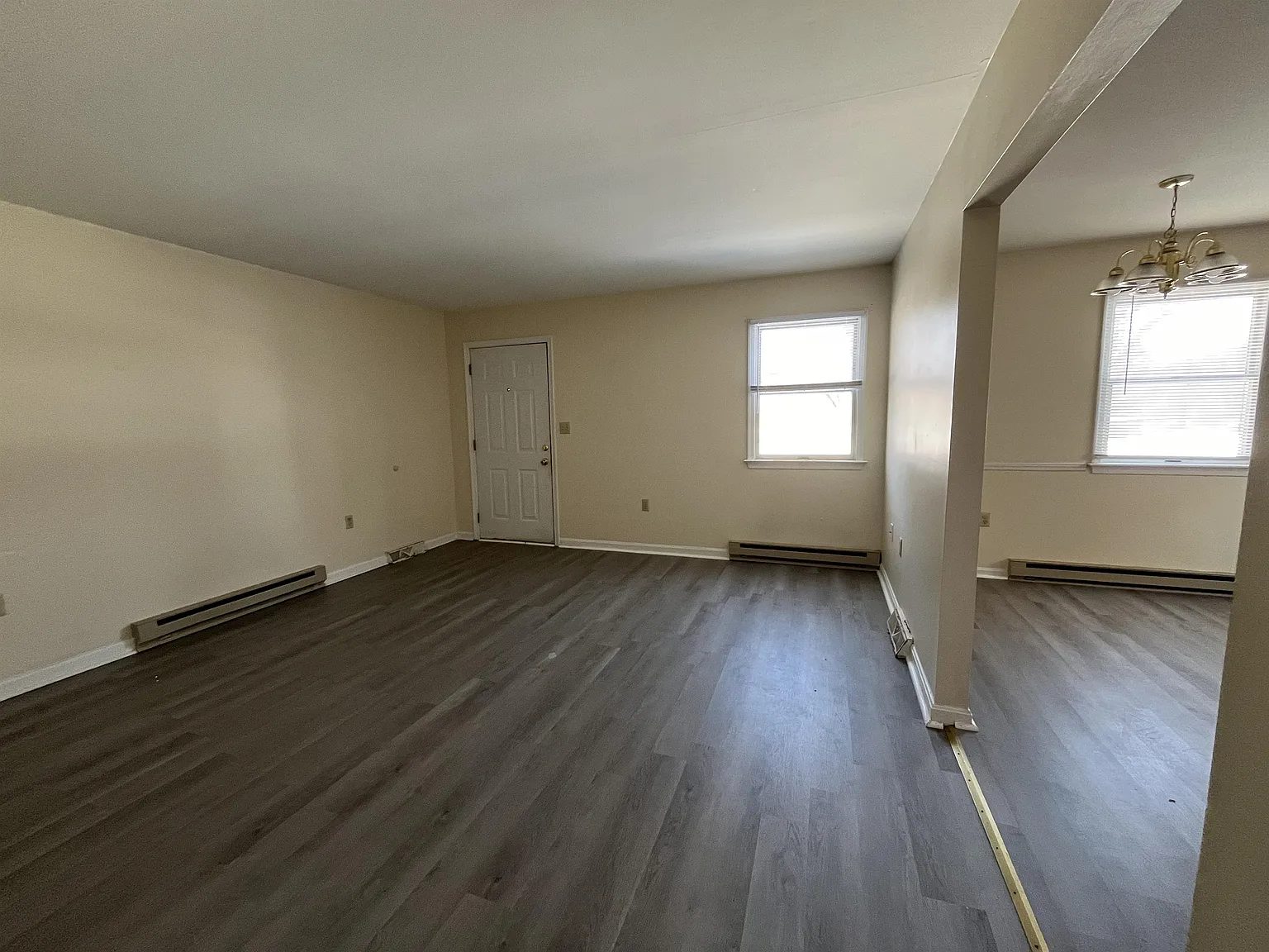 702 Thomas Lane - A - A — Photo 2