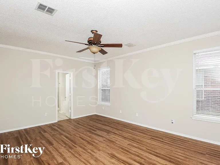 4713 Palm Ridge Dr — Photo 13