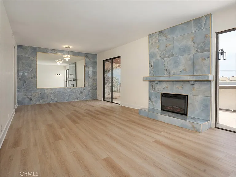 355 Pershing Dr #B — Photo 5