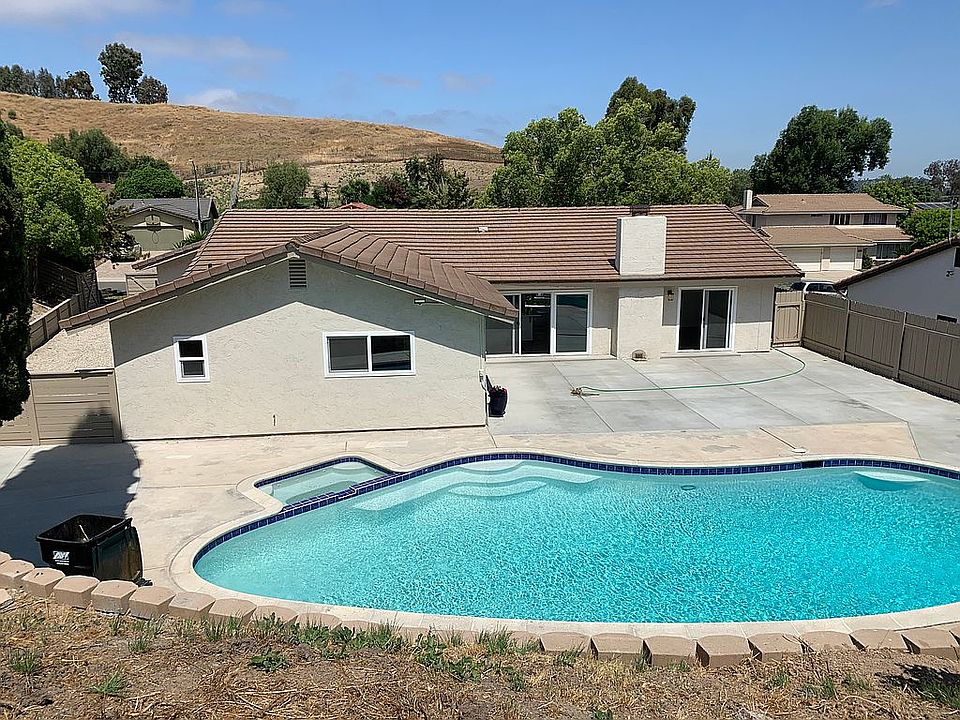 2nd image of 5628 Loping Ln