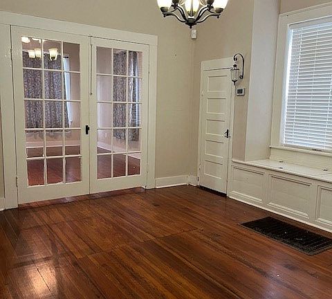 4th image of 626 Louisiana Ave