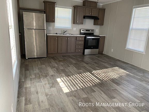 3rd image of 37 Melissa Dr #M37