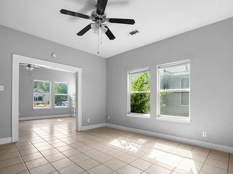 2107 Gorman Ave — Photo 8