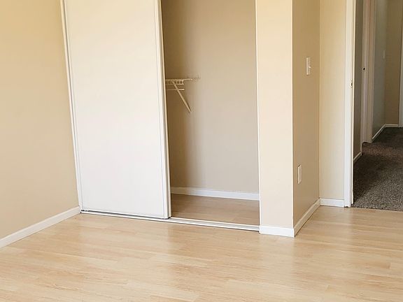 5th image of 1548 Hawken Dr