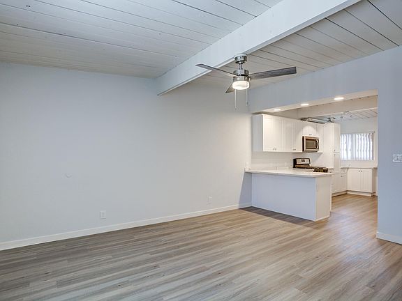 4th image of 954 W 10th Ave #954