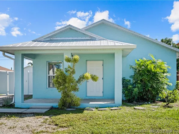 5807 SE Mitzi Ln, Stuart, FL 34997