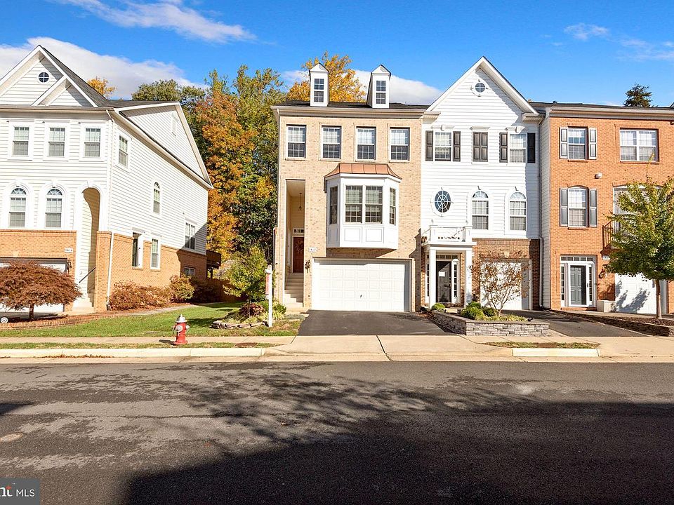 1st image of 7812 Locust Leaf Ln